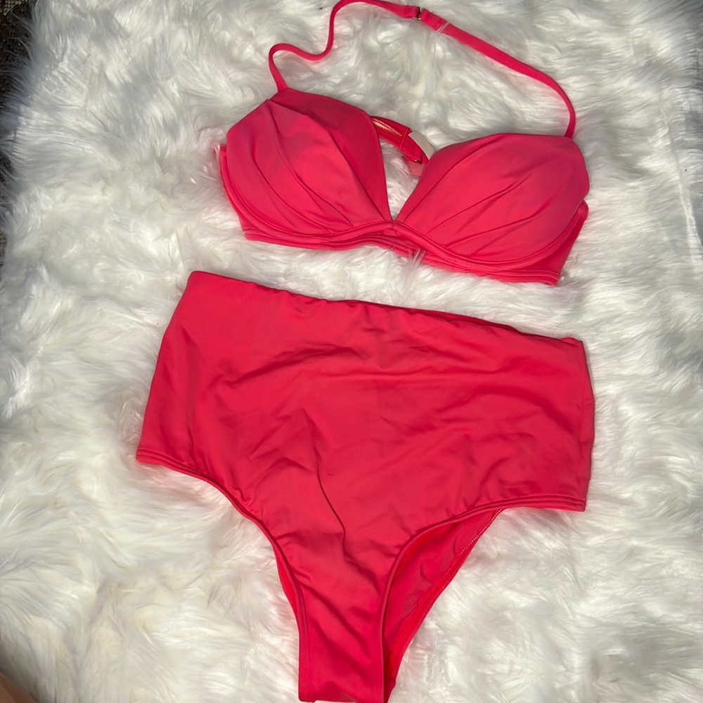 Victoria’s Secret Pink/Salmon Color